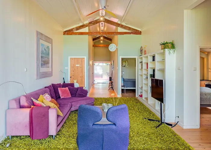 Dom wakacyjny House *